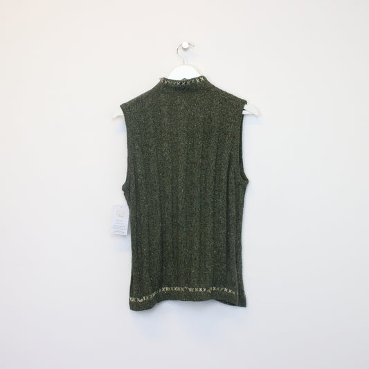 Vintage Woolrich knitted gilet sweatshirt in green. Best fits S