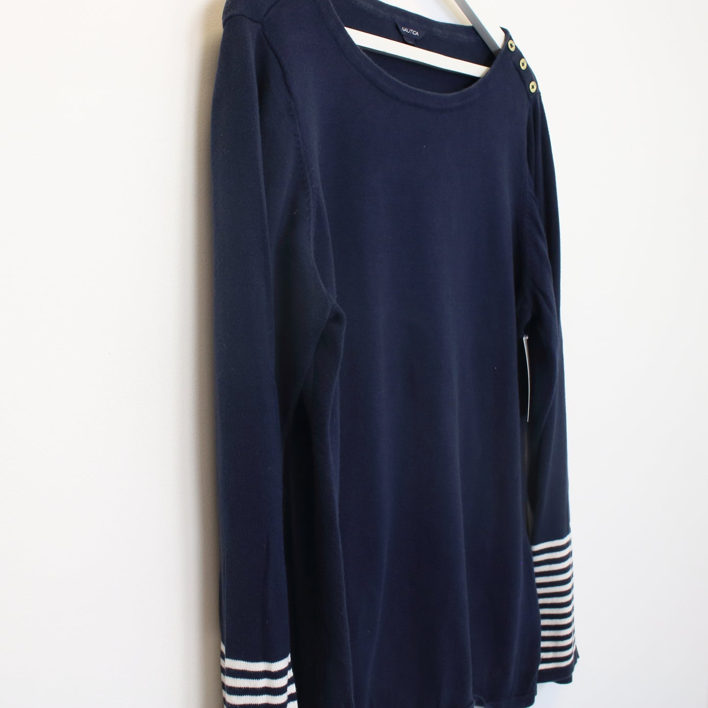 Vintage Nautica womens knitted sweatshirt in navy. Best fits M