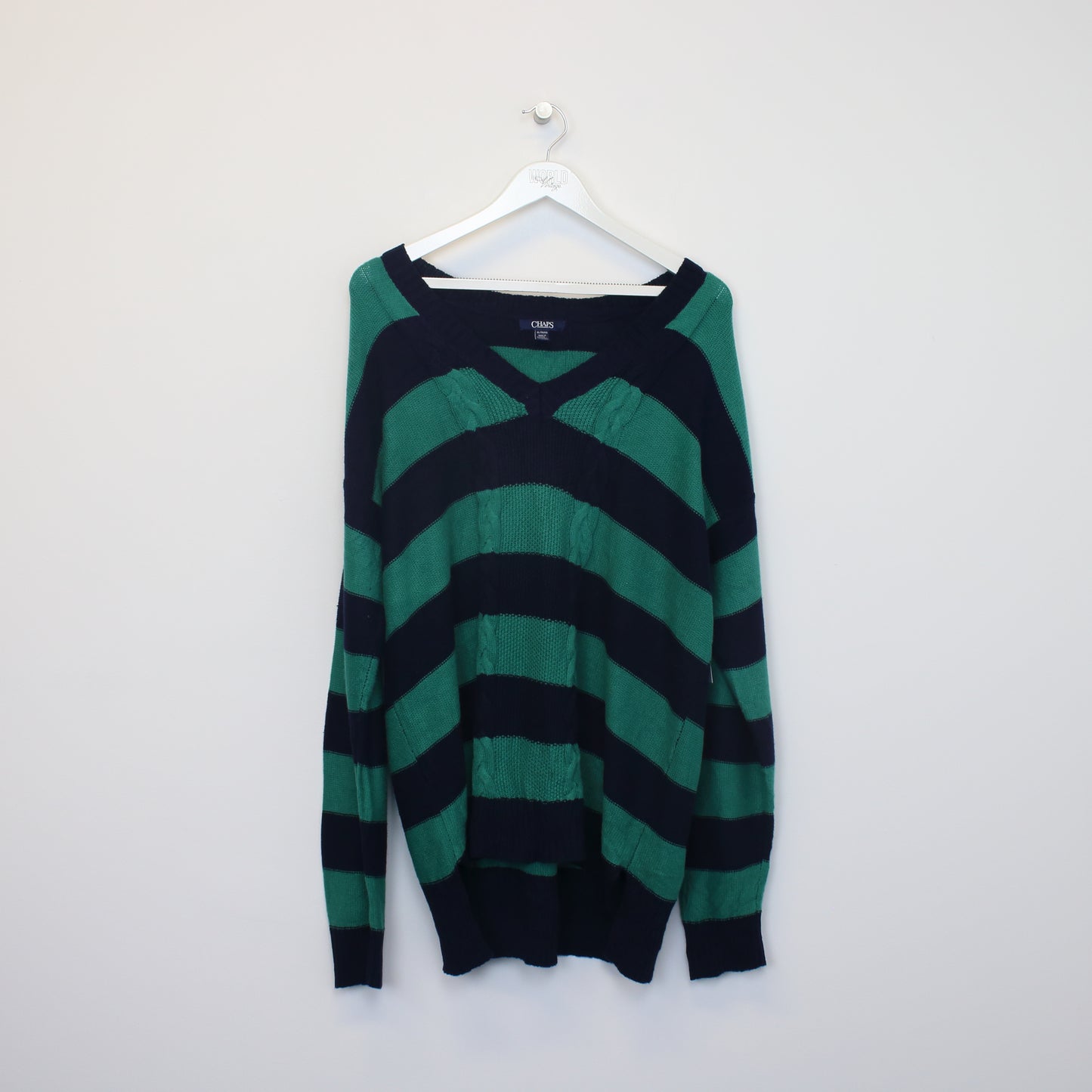 Vintage Chaps knitted sweatshirt in navy and green. Best fits XL