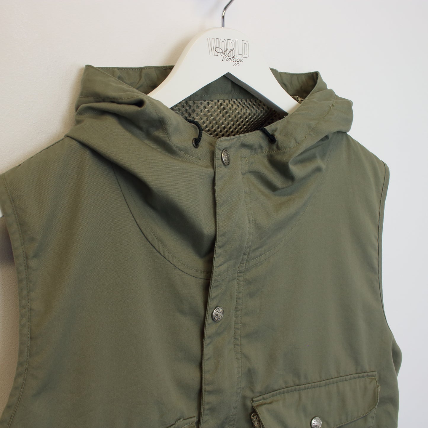 Vintage Pract.s vest in green. Best fits M