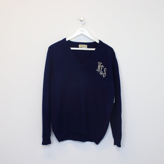 Vintage Pringle knitted sweatshirt in blue. Best fits M