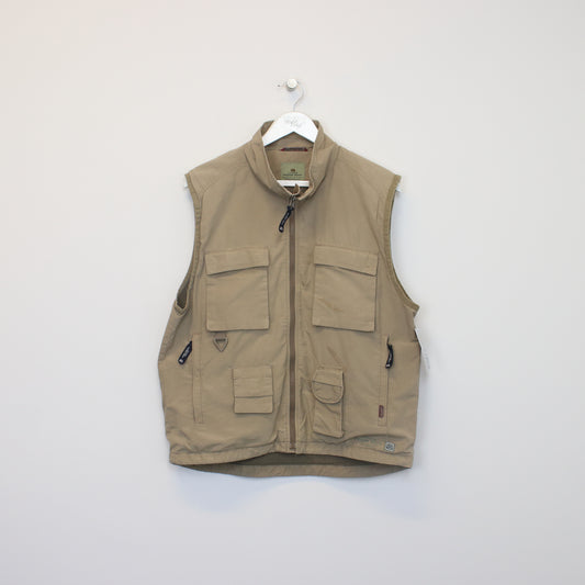 Vintage Unbranded vest in khaki. Best fits M