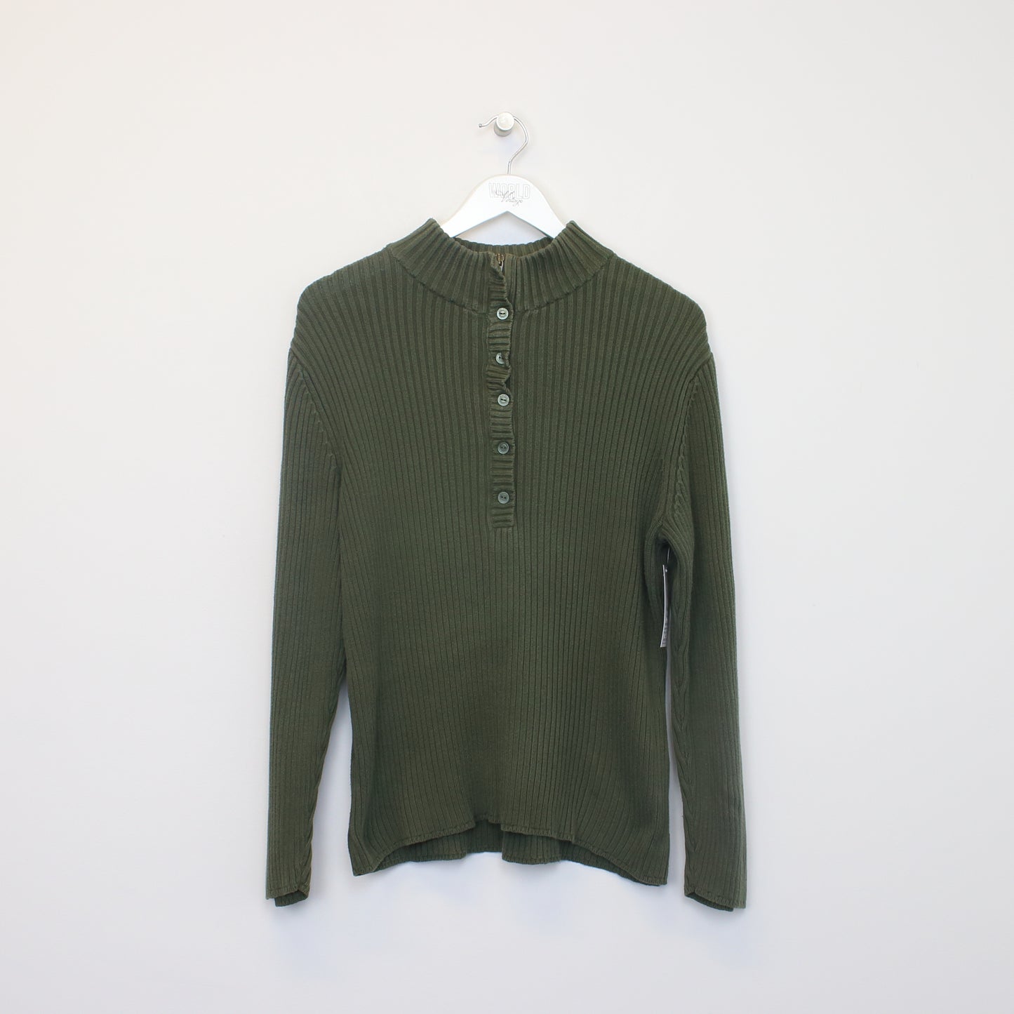 Vintage women's Woolrich knitted sweatshirt in green. Best fits M