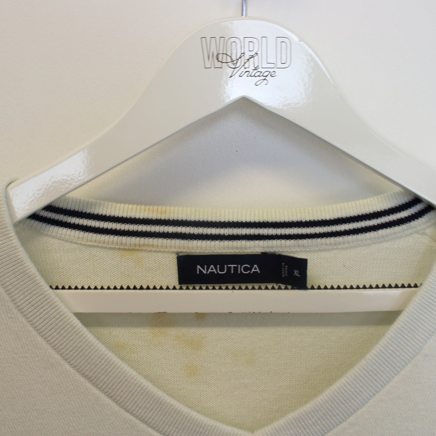 Vintage Nautica knitted sweatshirt in white. Best fits XL