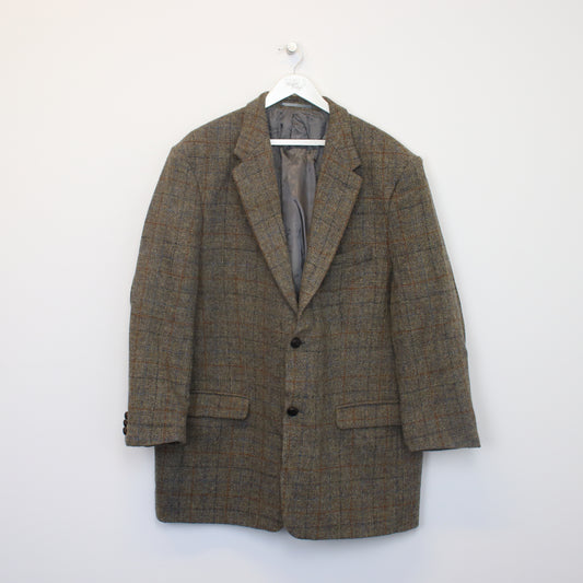 Vintage Walbusch Harris Tweed jacket in grey. Best fits 62R