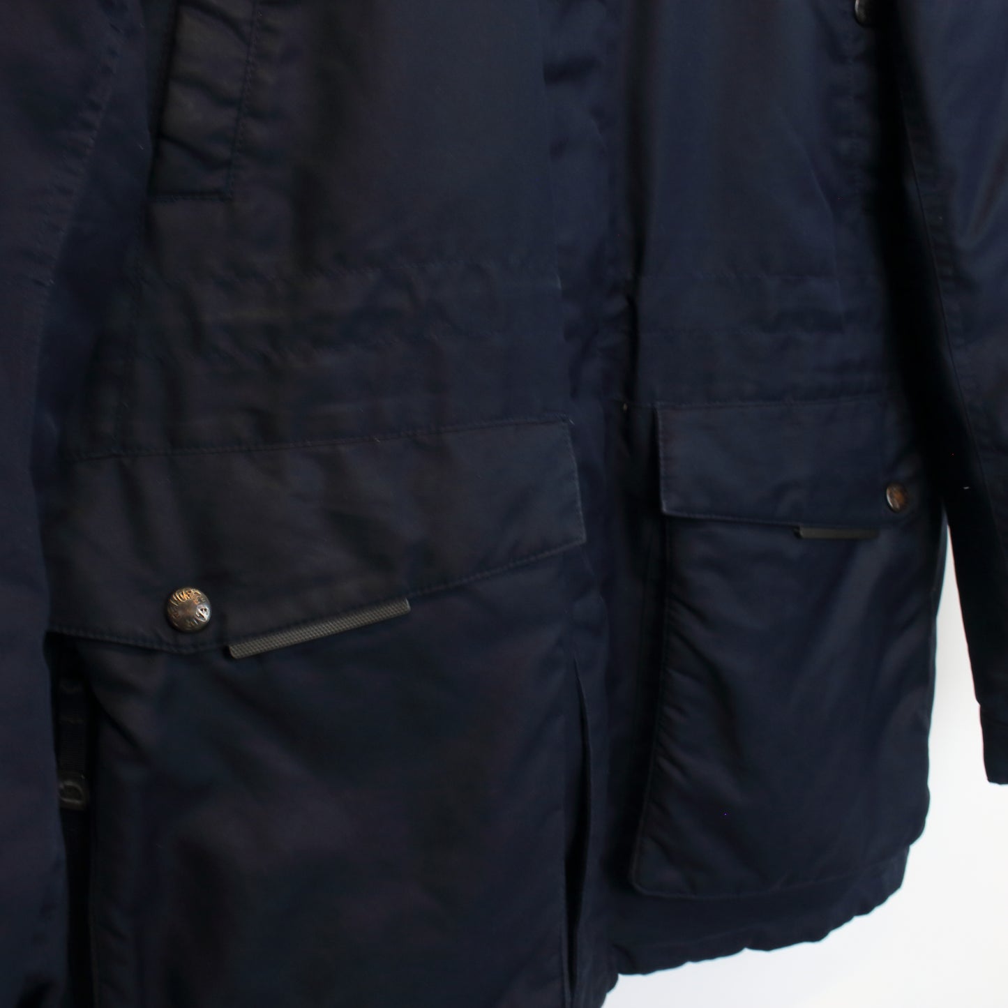 The North Face McMurdo series puffer jacket in navy. Best fits XL