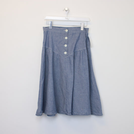 Vintage Unbranded skirt in blue. Best fits W30