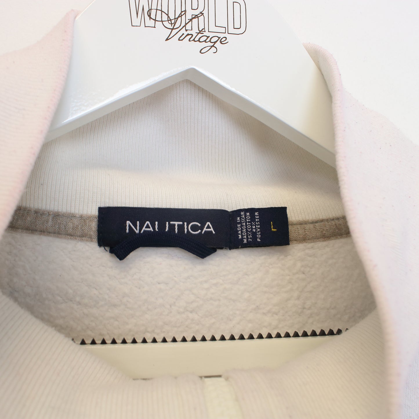 Vintage Nautica sweatshirt in white and grey. Best fits L