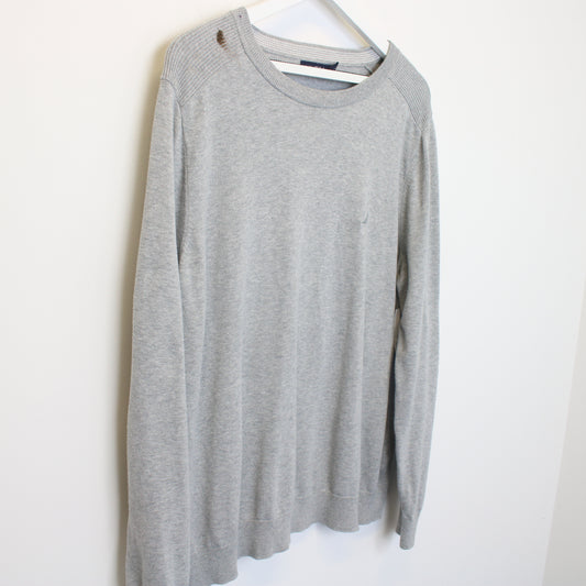 Vintage Nautica knit sweatshirt in grey. Best fits L