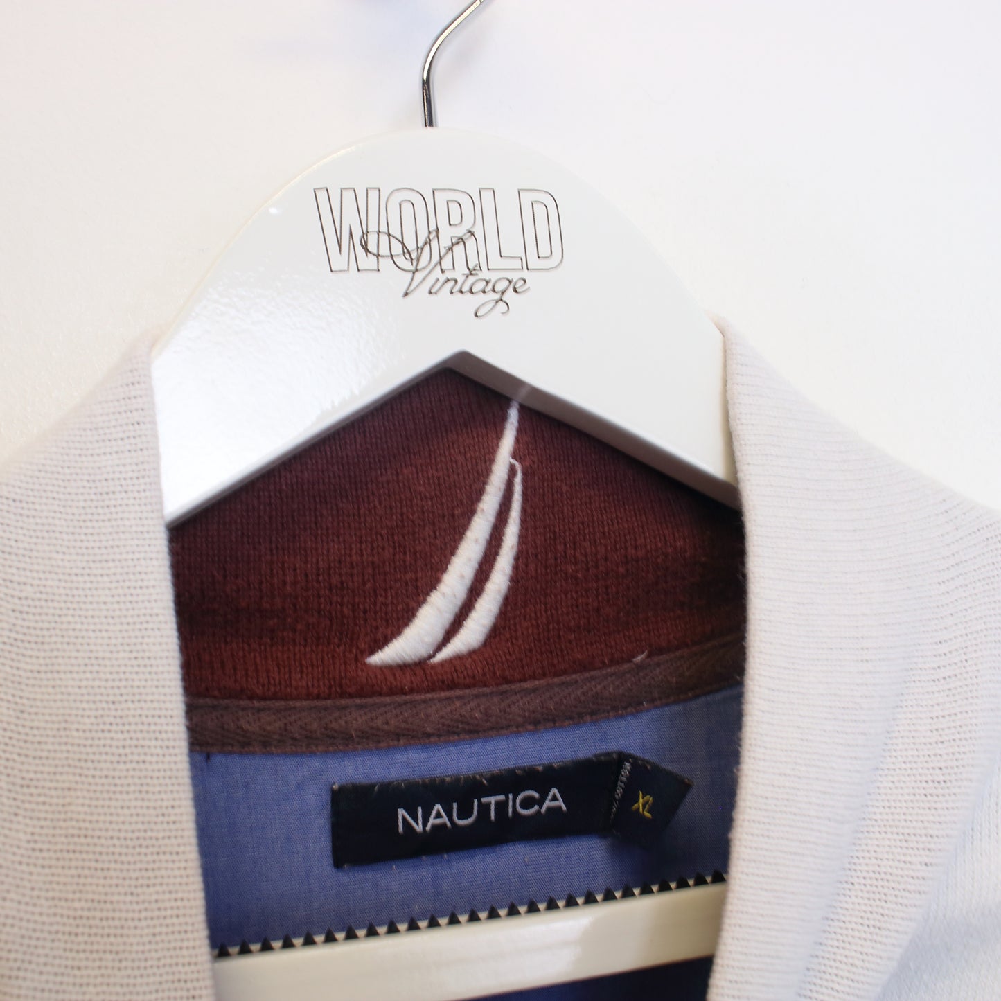 Vintage Nautica knit sweatshirt in white. Best fits XL