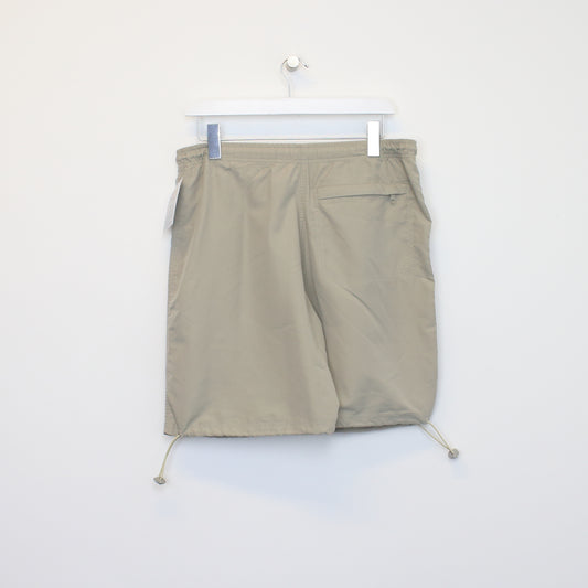 Vintage Basic Concept cargo shorts in beige. Best fits W30