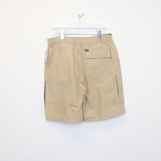 Vintage Cotton Traders cargo shorts in beige. Best fits 34