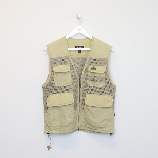 Vintage Living Nature vest in beige. Best fits M