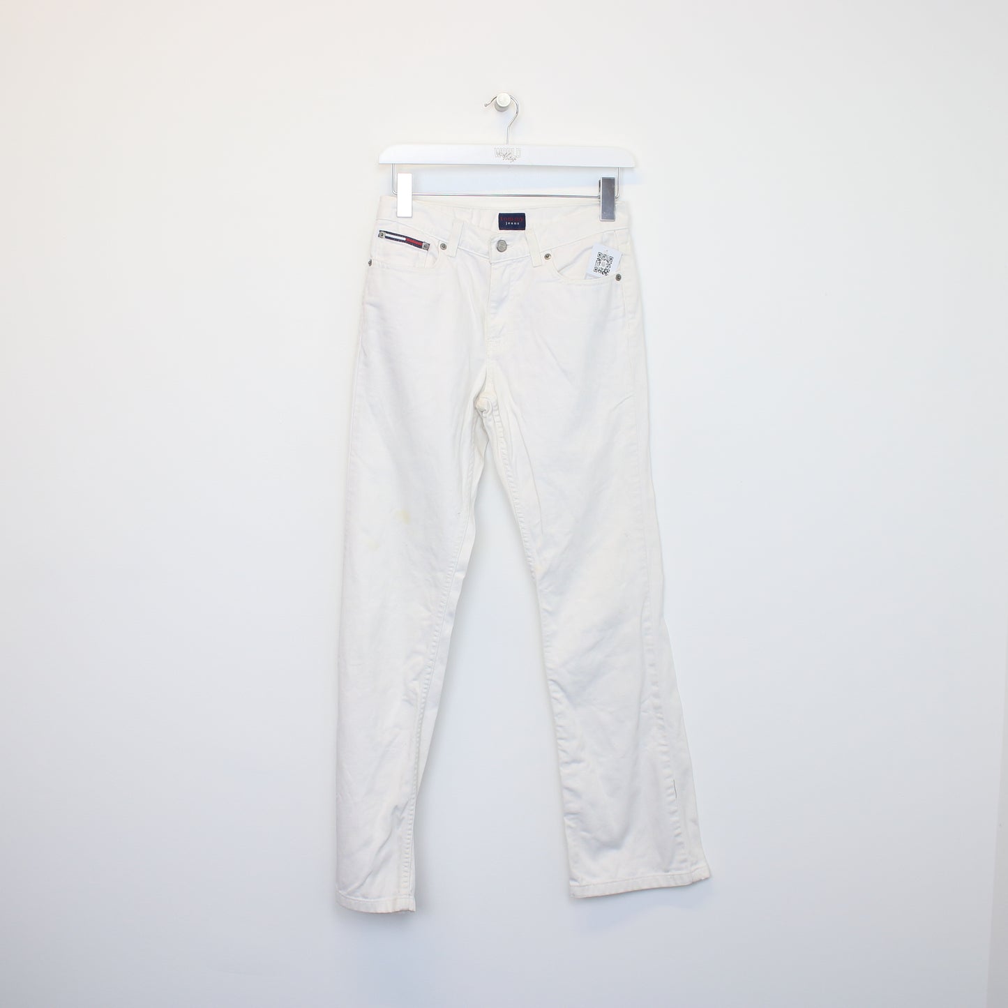 Vintage Tommy Hilfiger jeans in white. Best fits W27