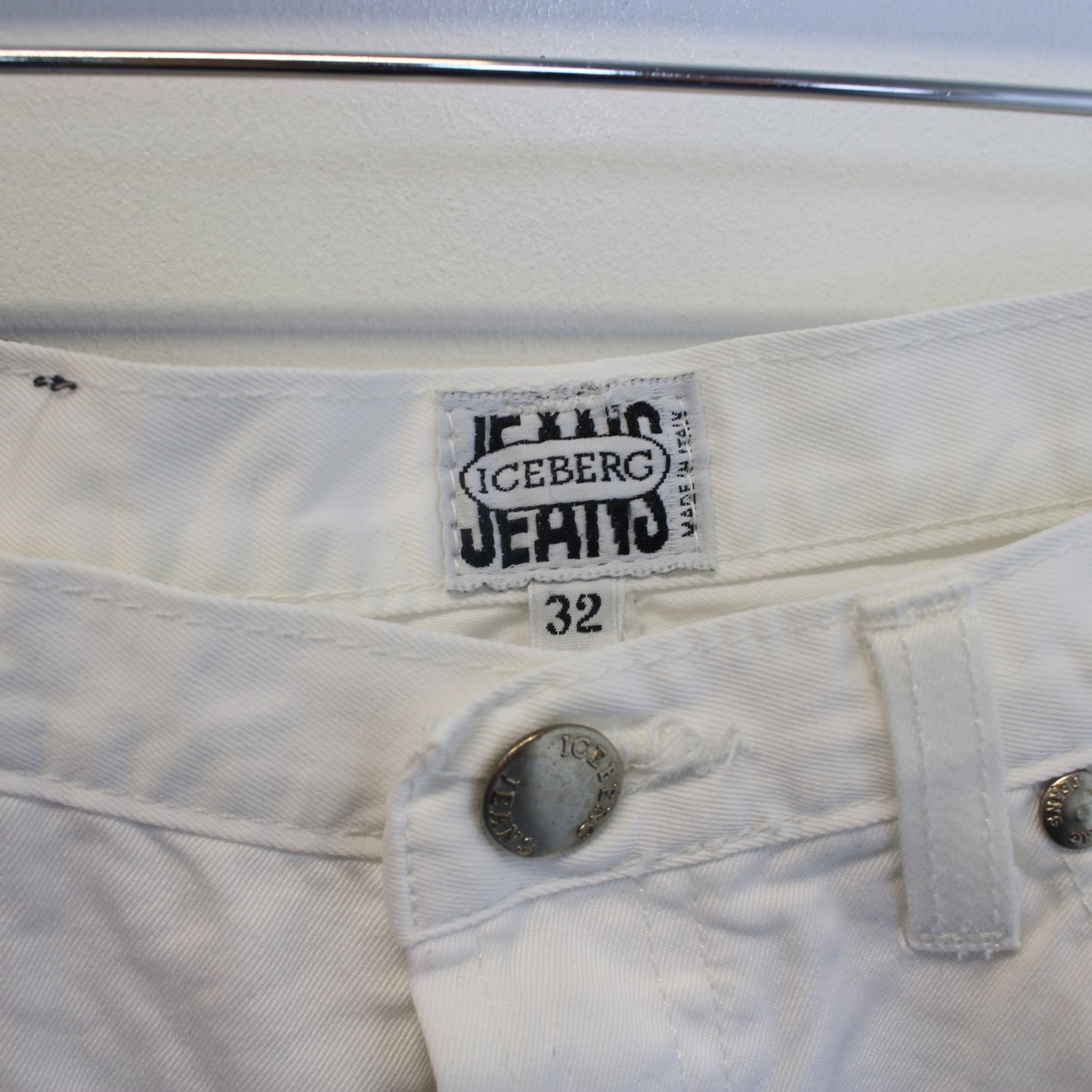 Vintage Iceberg jeans in white. Best fits W29