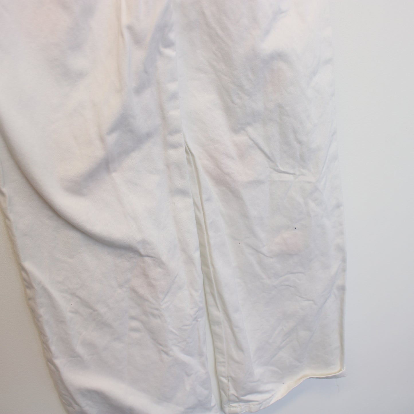 Vintage Iceberg jeans in white. Best fits W29