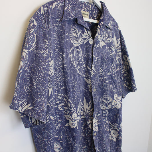 Vintage Cooke street Hawaiian shirt in white and blue. Best fits XL