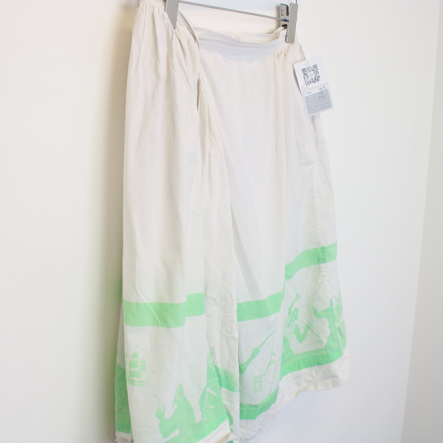 Vintage Garbo wrap skirt in white. Best fits M