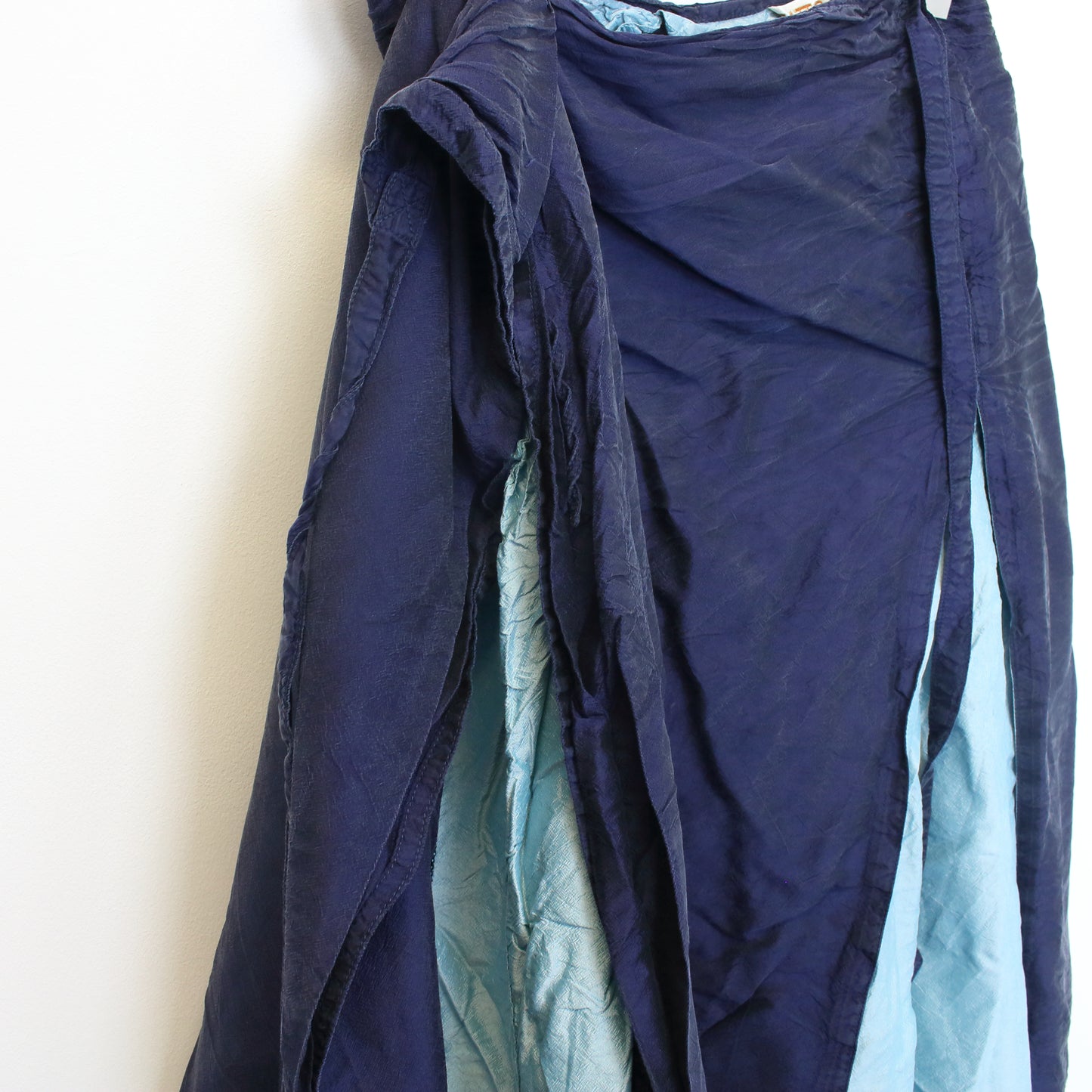 Vintage Fatto a Mano wrap skirt in Blue. Best fits L