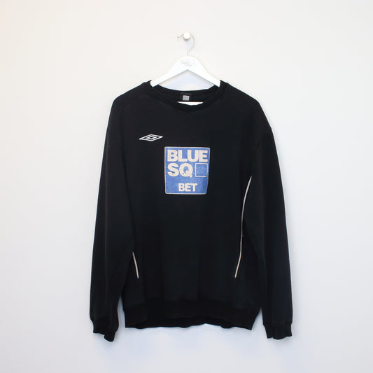 Vintage Umbro sweatshirt in black. Best fits XL