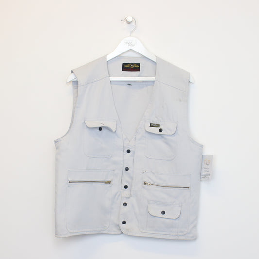 Vintage Teagles vest in Grey. Best fits L