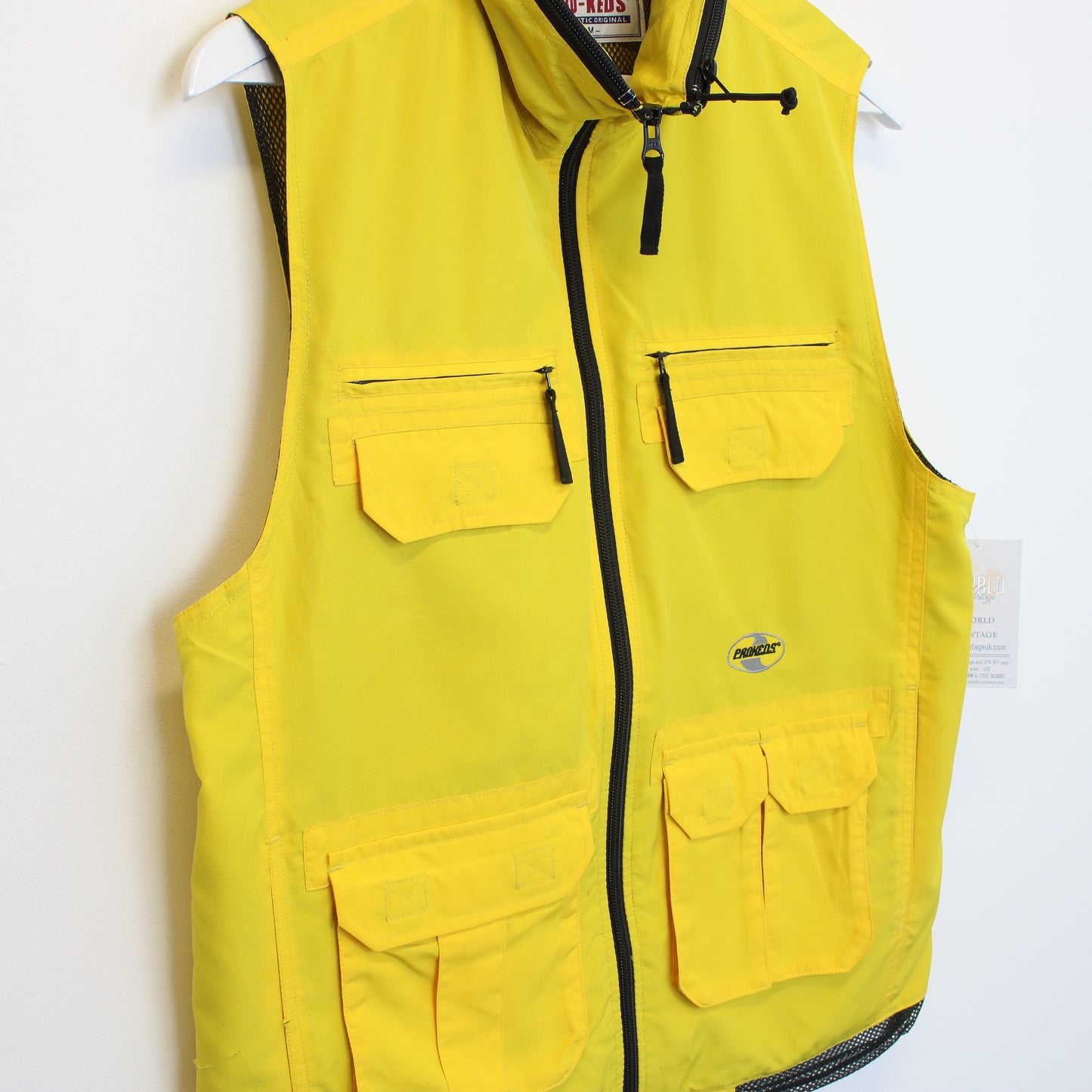 Vintage Pro-keds vest in Yellow. Best fits M