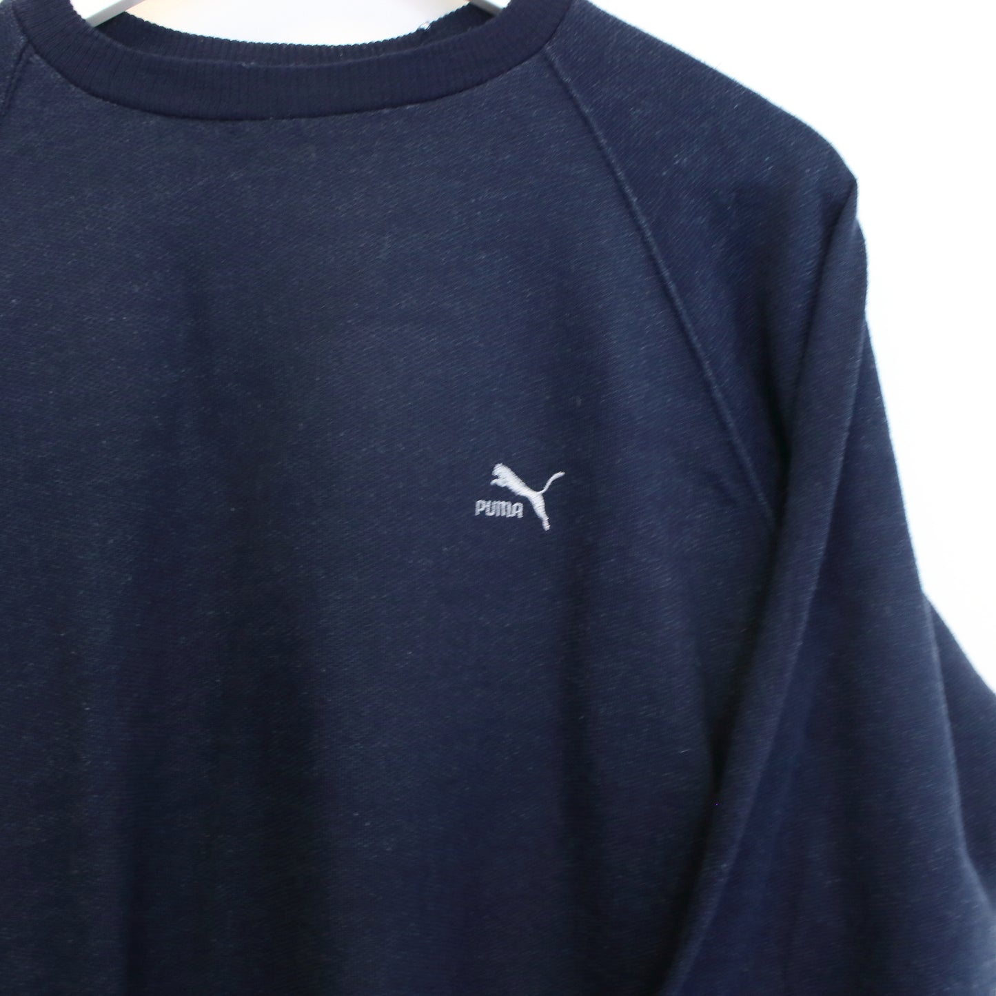 Vintage Puma sweatshirt in navy. Best fits S