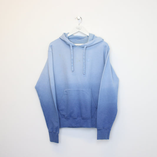 Vintage Champion sweatshirt in Blue. Best fits M