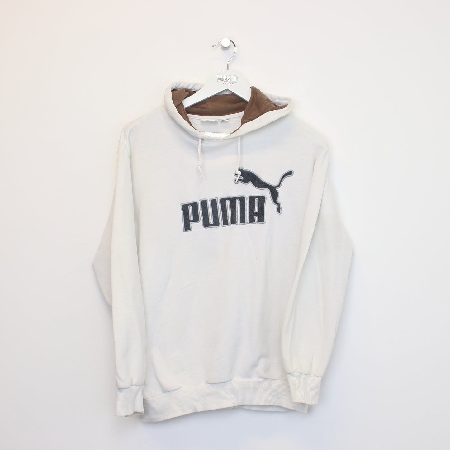 Vintage Puma sweatshirt in White. Best fits M