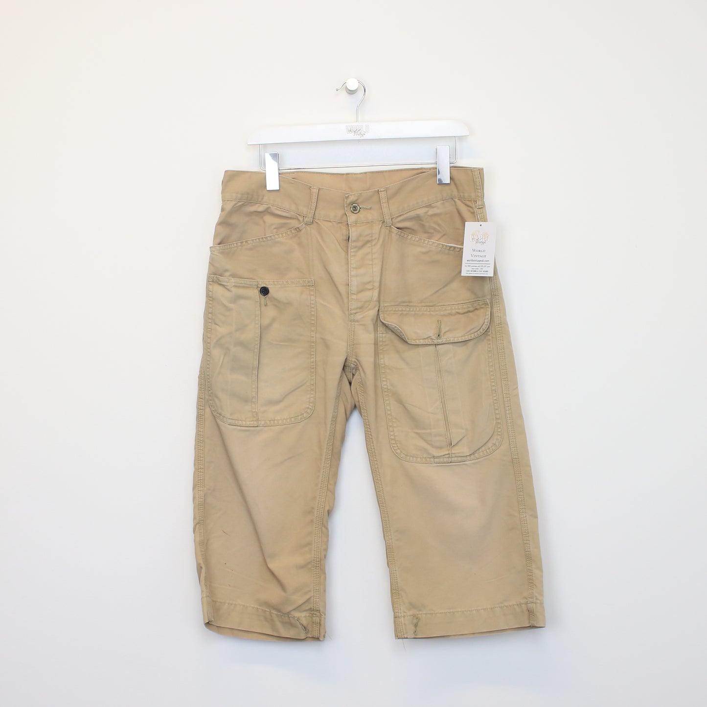 Vintage Dickies shorts in Brown. Best fits W32