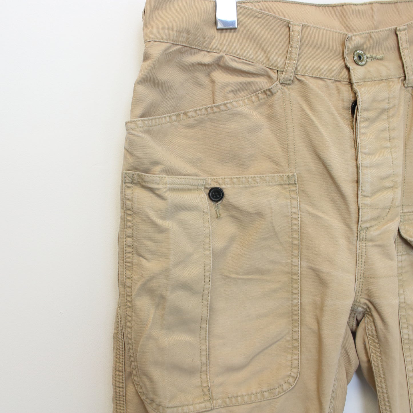 Vintage Dickies shorts in Brown. Best fits W32