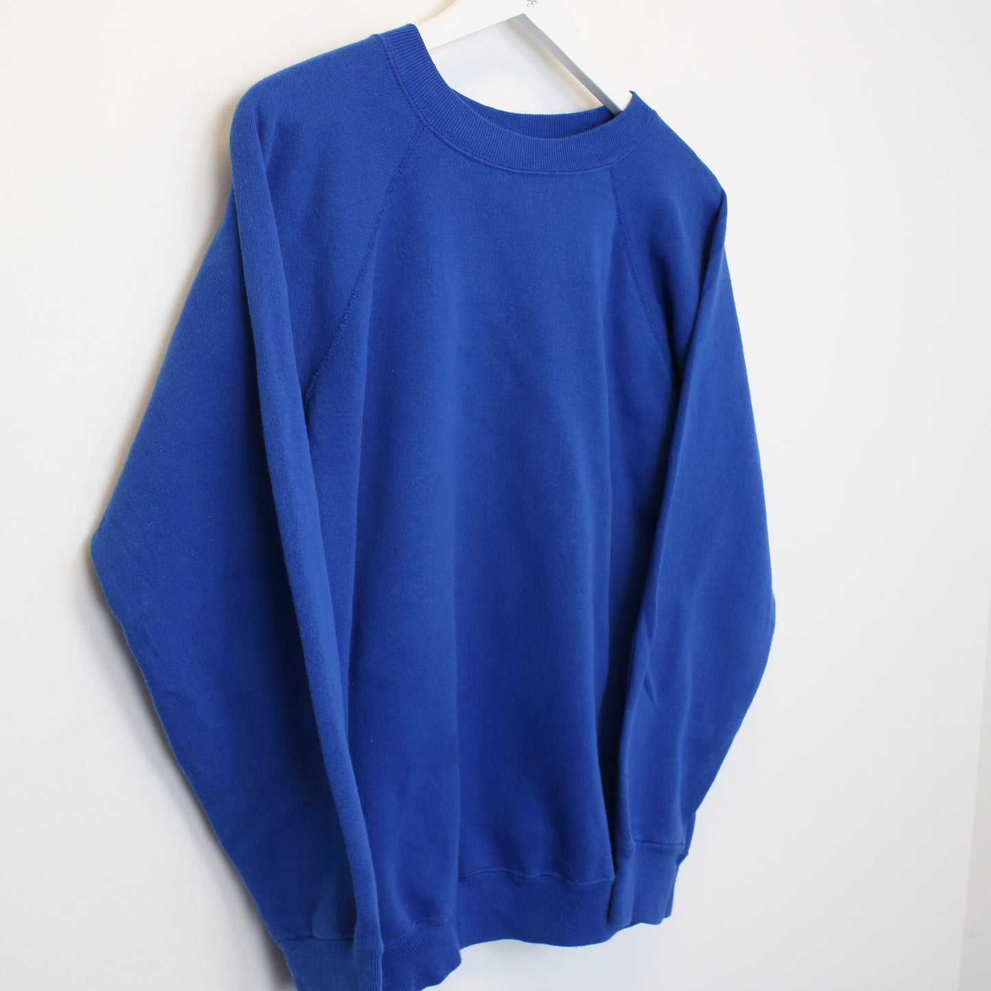 Vintage Unbranded sweatshirt in Blue. Best fits L