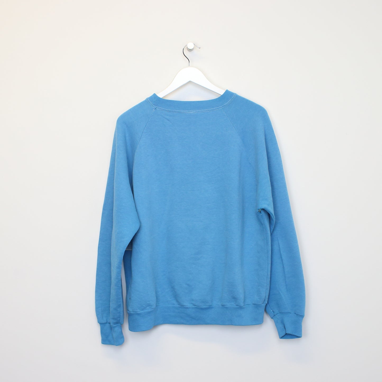 Vintage Unbranded sweatshirt in Blue. Best fits L