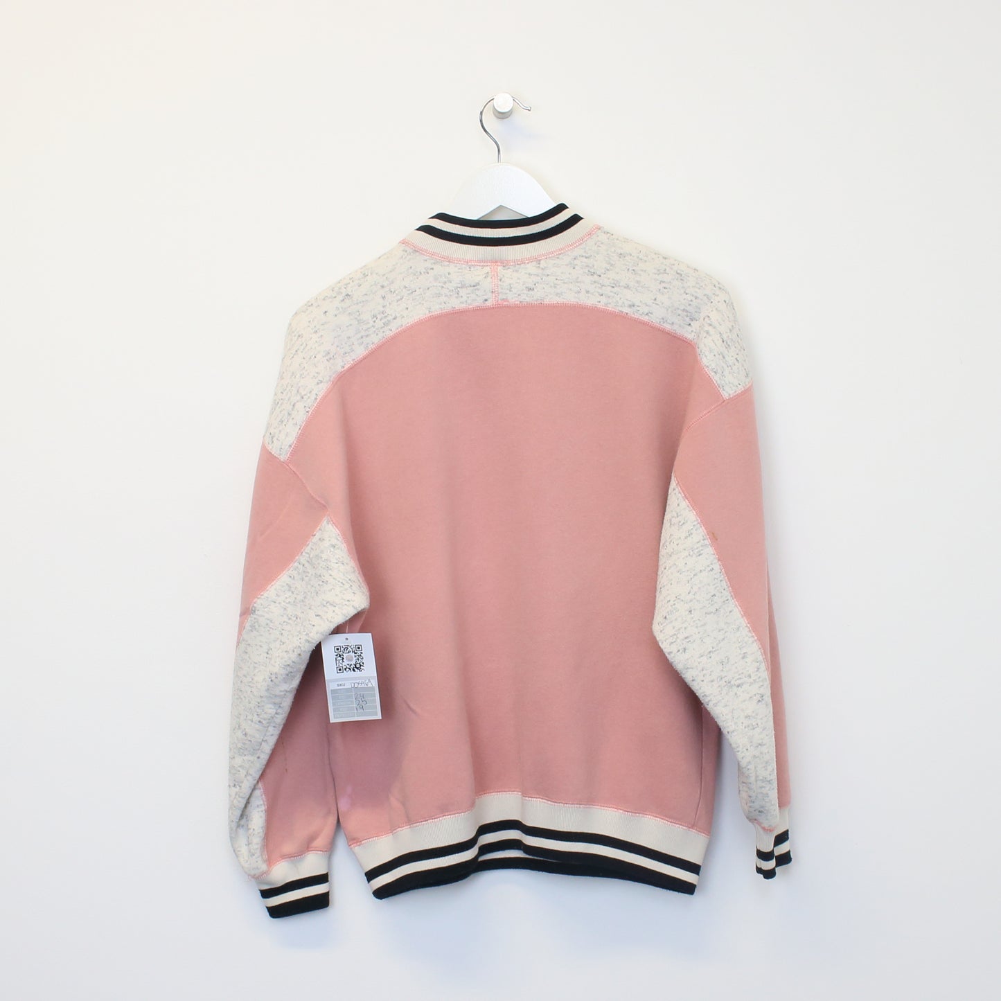 Vintage Unbranded sweatshirt in Pink. Best fits M