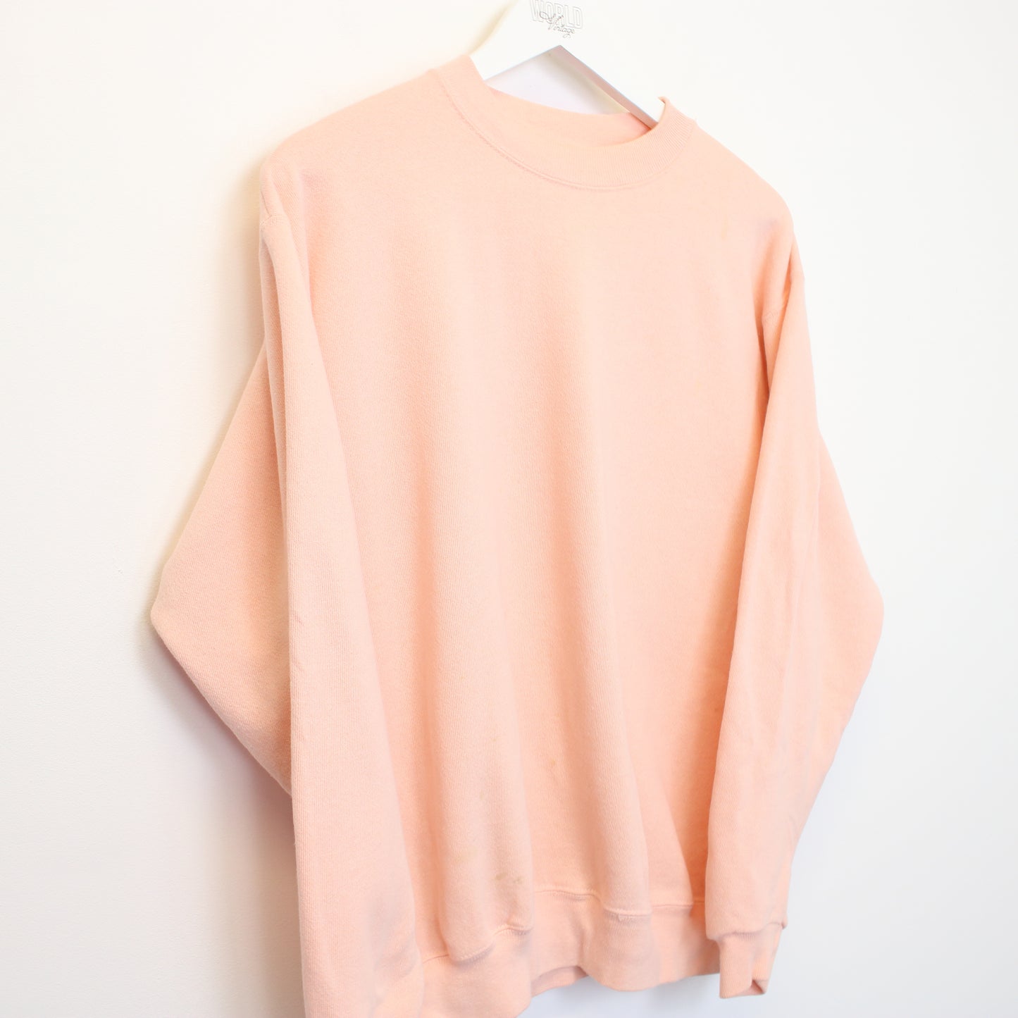 Vintage Unbranded sweatshirt in Pink. Best fits L