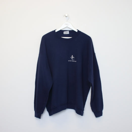 Vintage Lee sweatshirt in navy. Best fits XXL