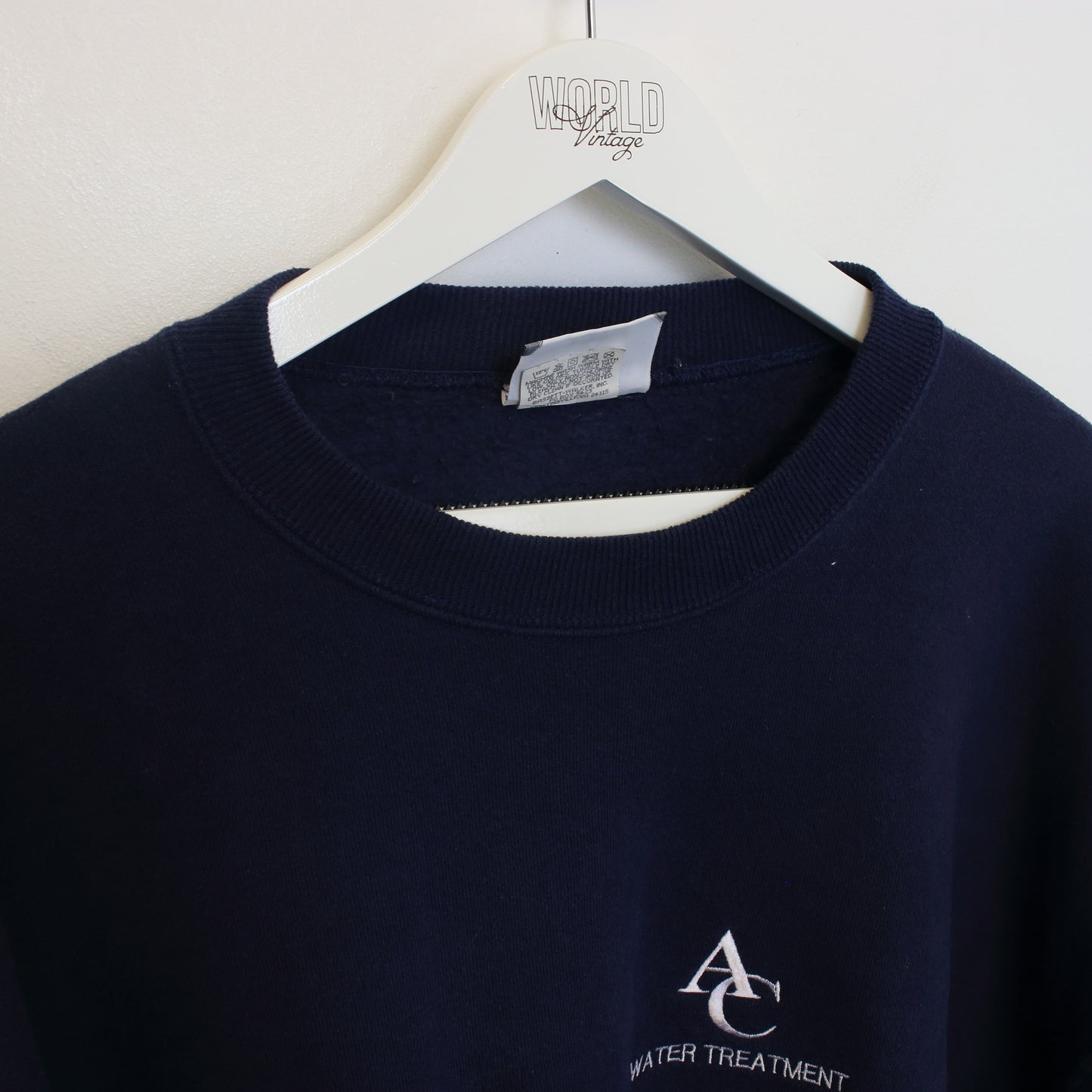 Vintage Lee sweatshirt in navy. Best fits XXL