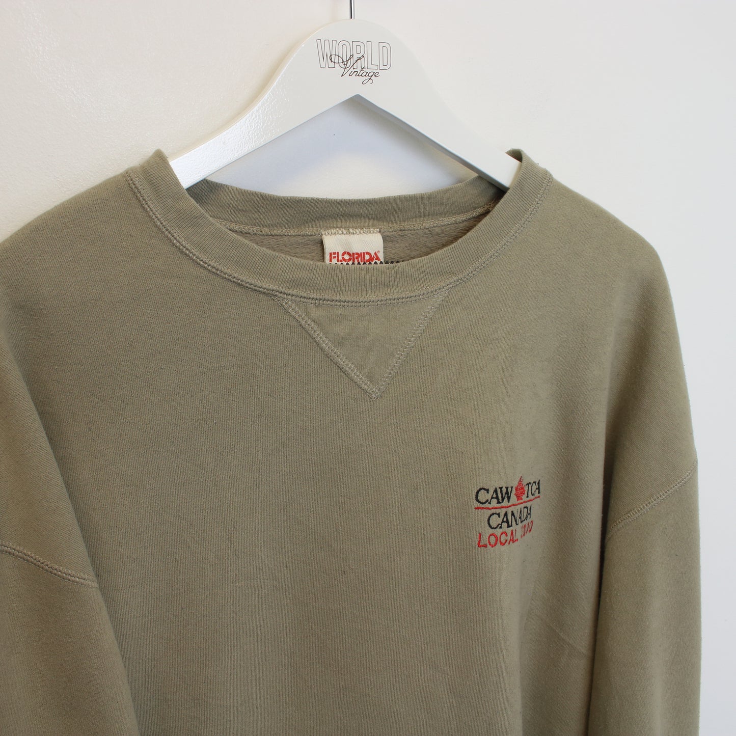 Vintage Florida sweatshirt in beige. Best fits L