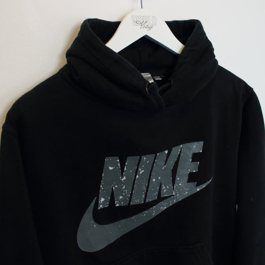 Vintage Nike hoodie in black. Best fits XS