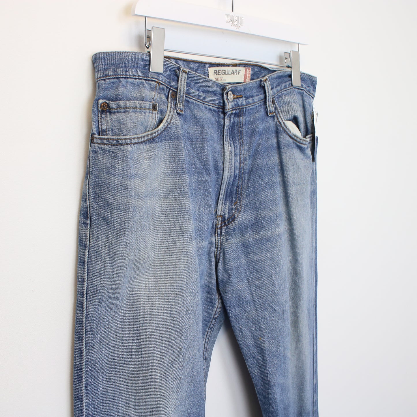 Vintage Levi's 505 jeans in blue. Best fits W30 L32