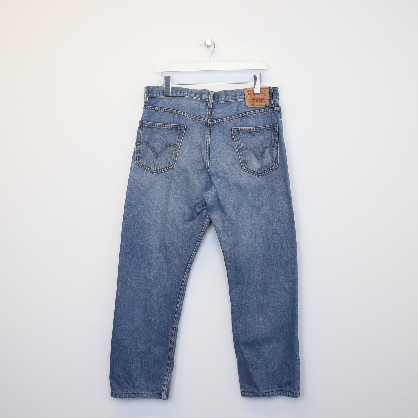 Vintage Levi's 505 jeans in blue. Best fits W30 L32