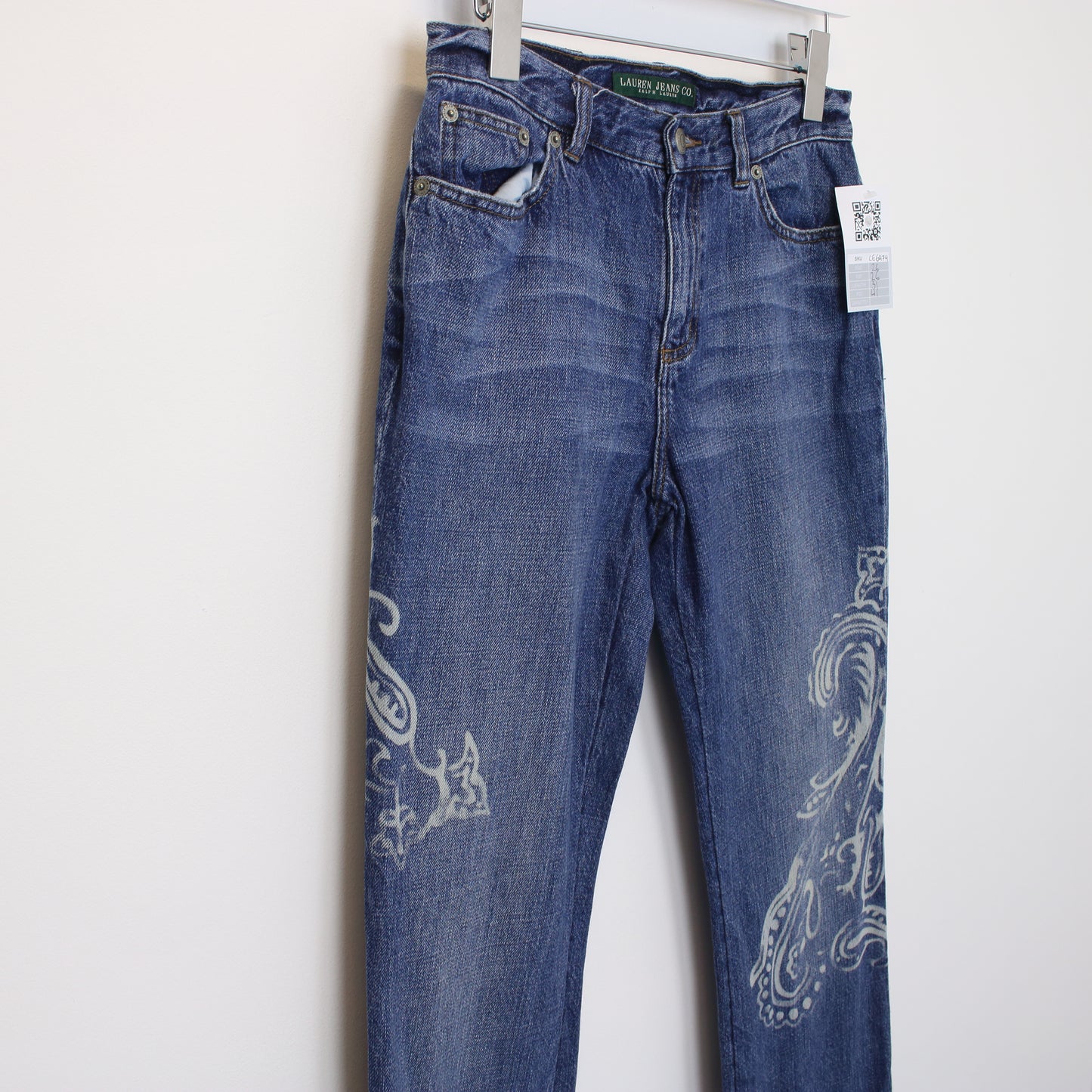 Vintage Ralph Lauren jeans in blue. Best fits W26 L31