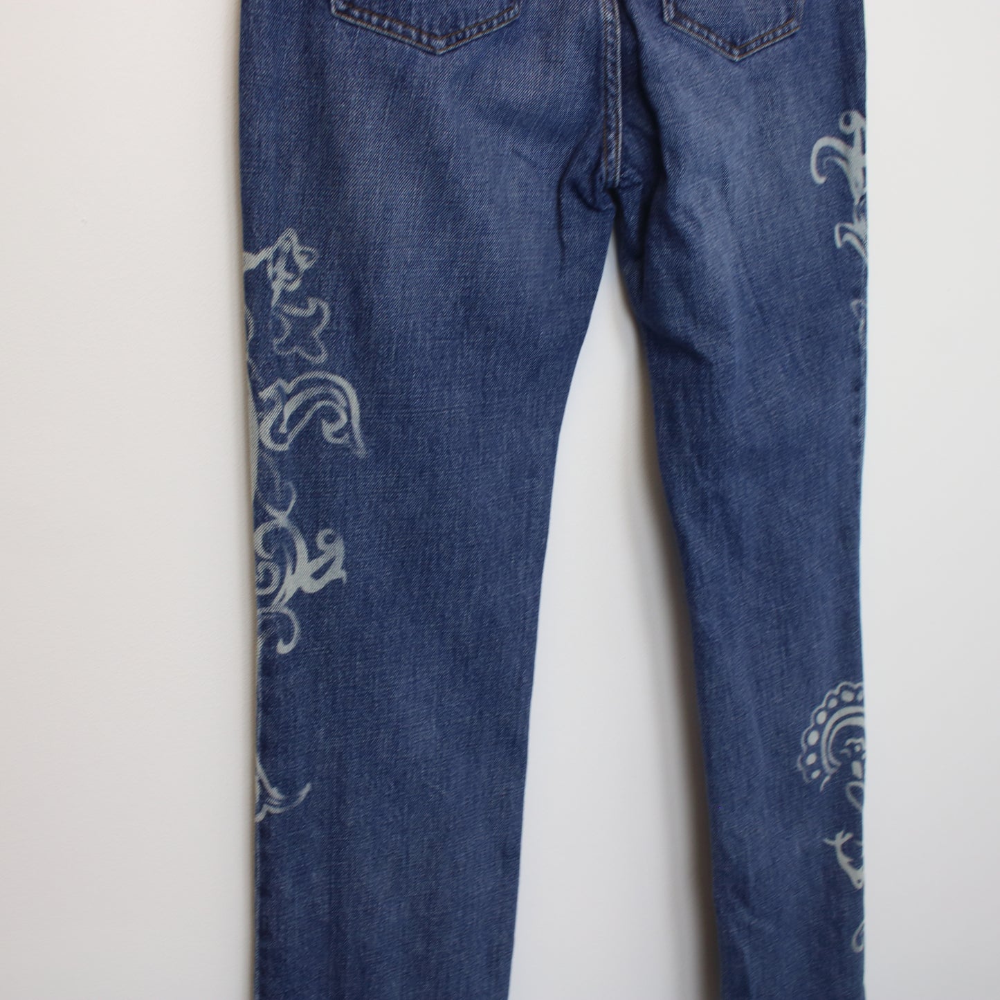 Vintage Ralph Lauren jeans in blue. Best fits W26 L31