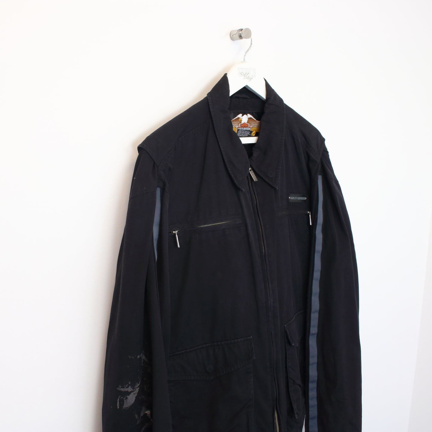 Vintage Harley Davidson jacket in black. Best fits XL