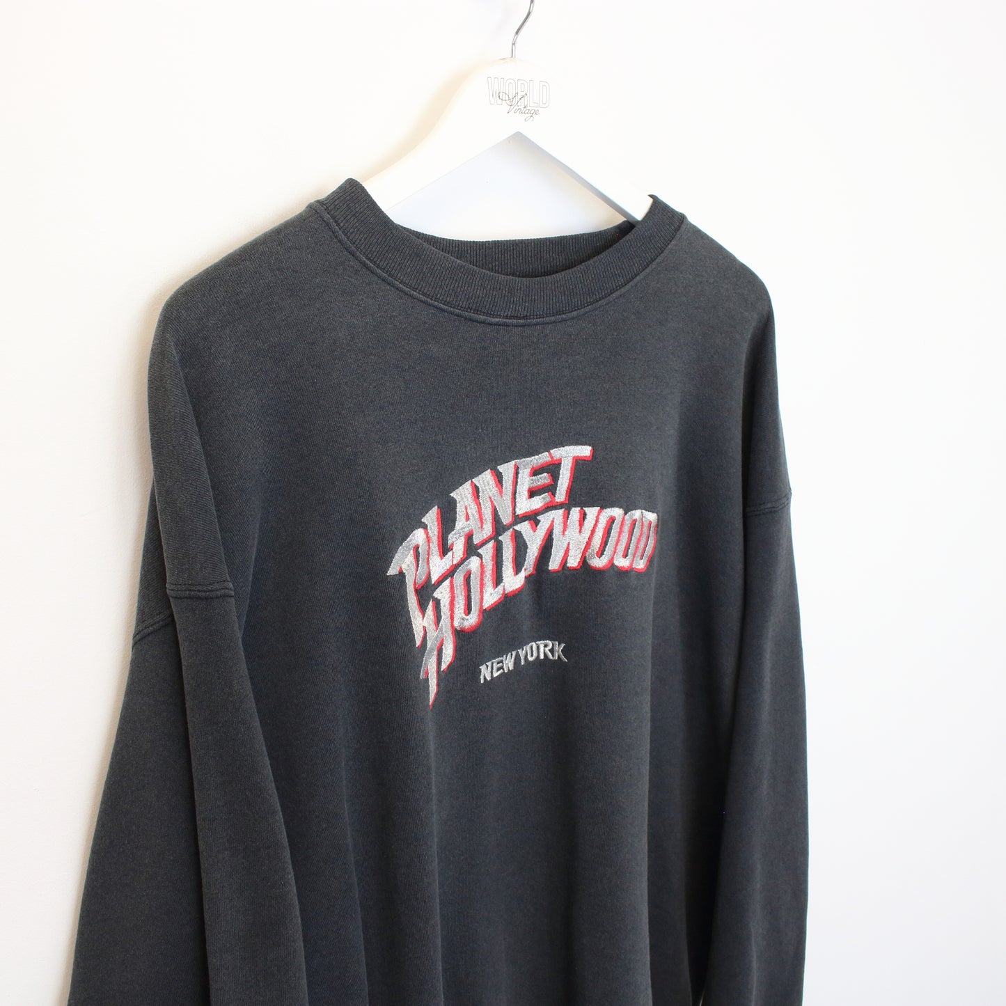 Vintage Planet Hollywood sweatshirt in black. Best Fits L