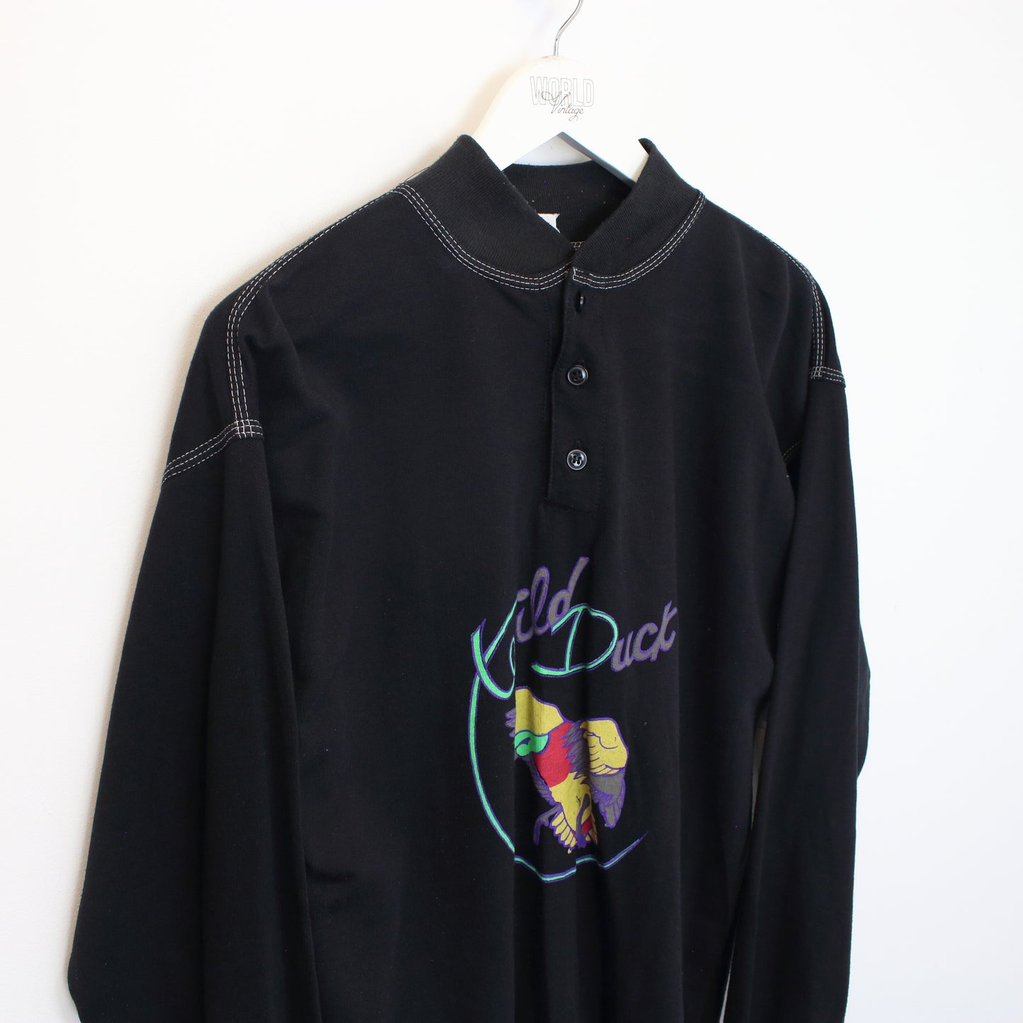 Vintage Unbranded sweatshirt in black. Best fits M