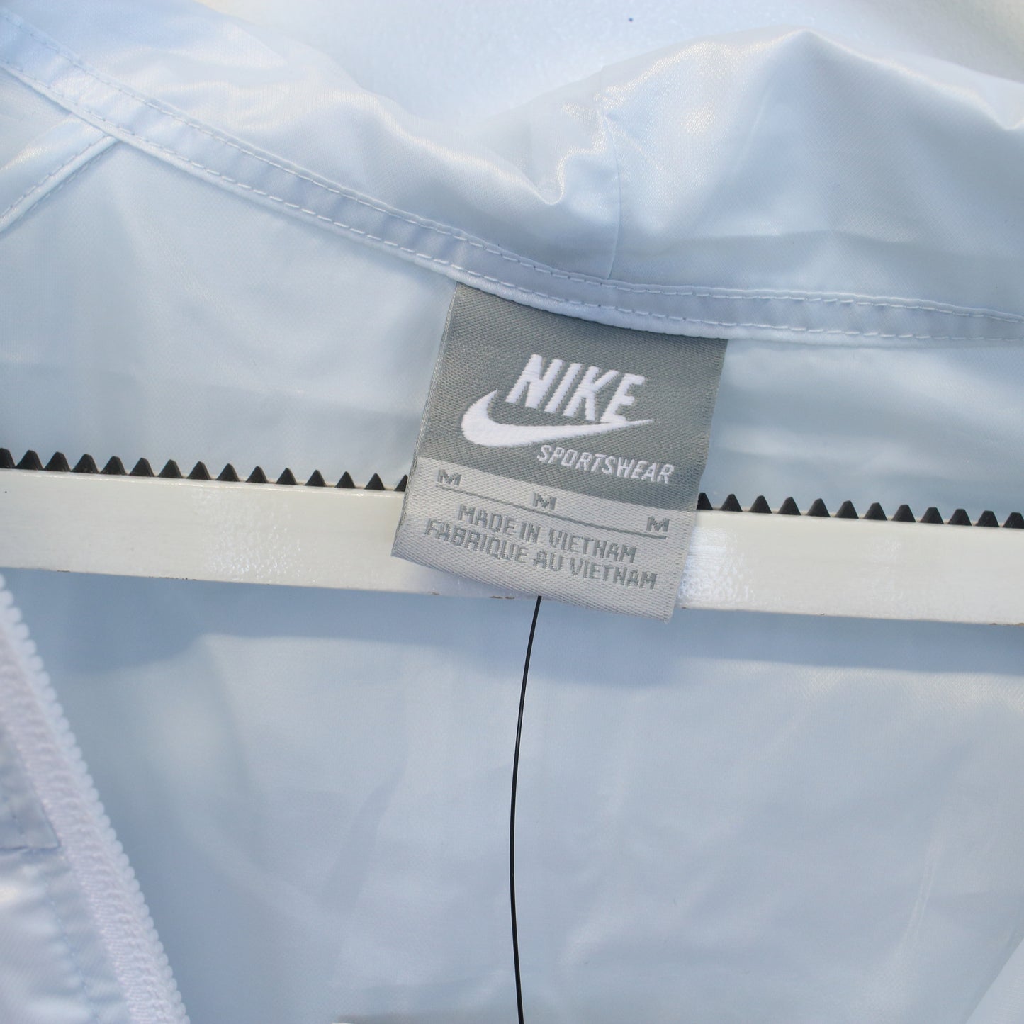 Vintage Women's  Nike jacket in white. Best fits M