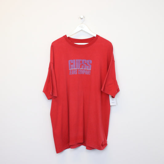 Vintage Guess t-shirt in red. Best fits XXL