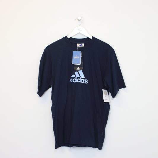 Vintage Adidas t-shirt in blue. Best fits M