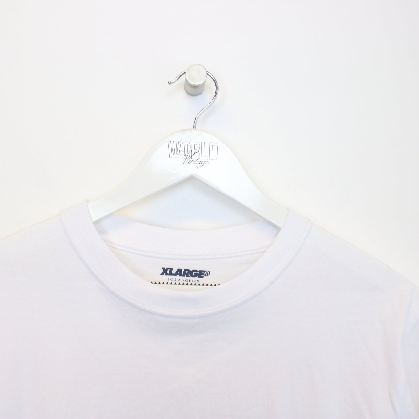 Vintage XLARGE t-shirt in white. Best fits S